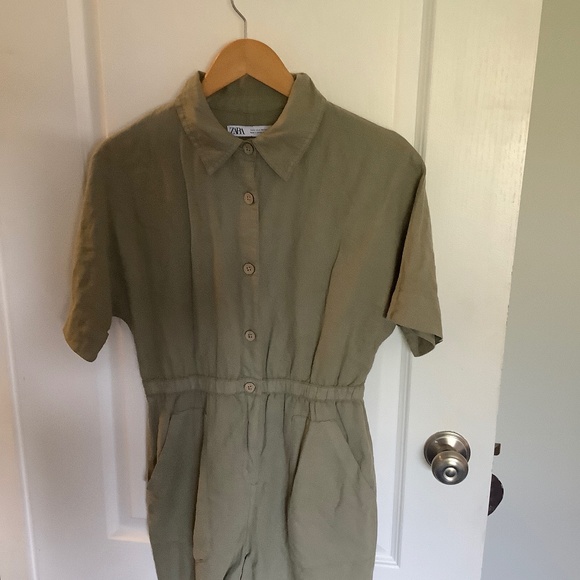 ZARA green jumpsuit - Picture 1 of 4